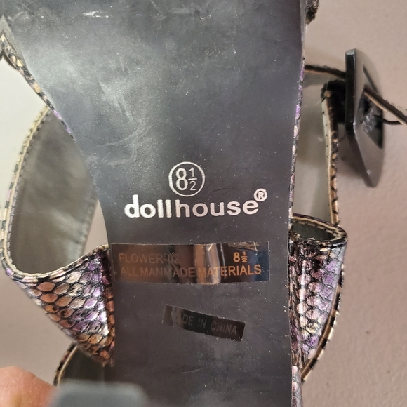 Doll House heels size 8 1/2 animal print - Picture 8 of 8